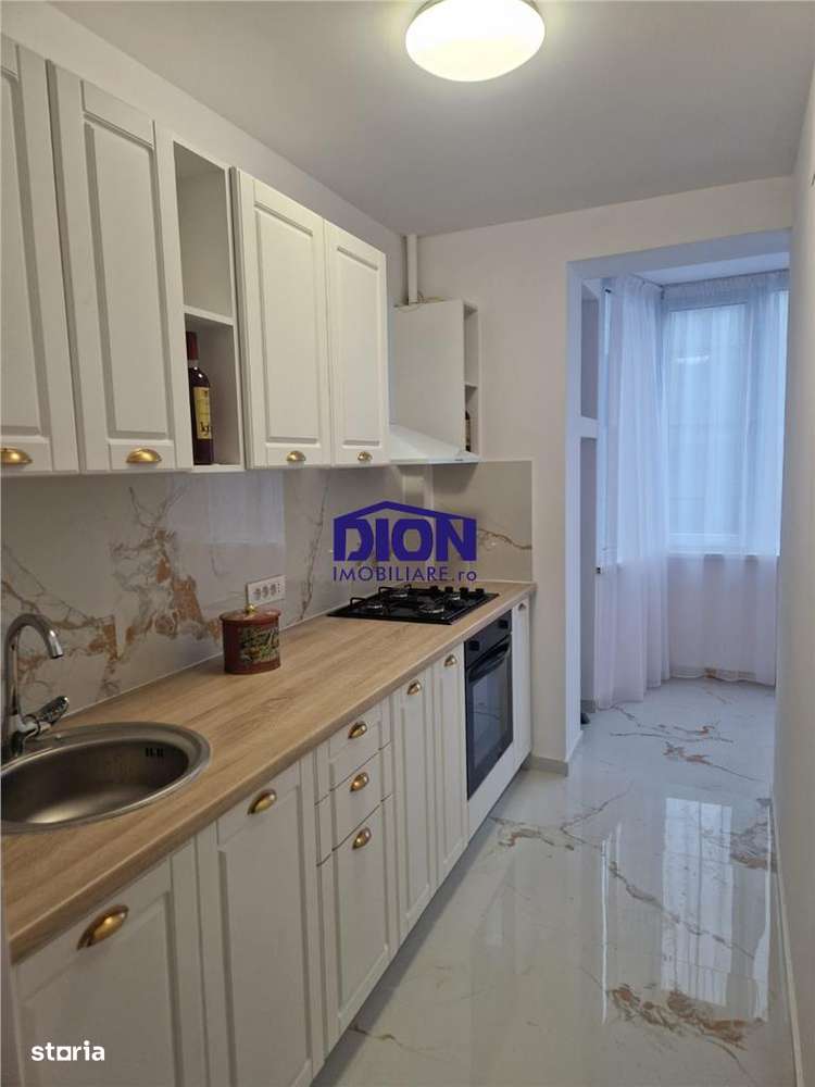 Apartament 2 camere renovat modern, zona Universitate