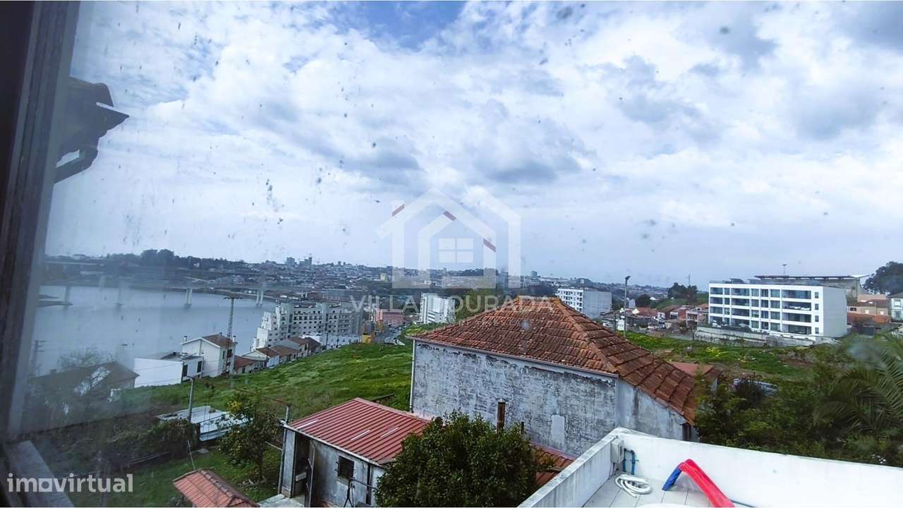 Moradia renovada T2 em Valbom-18