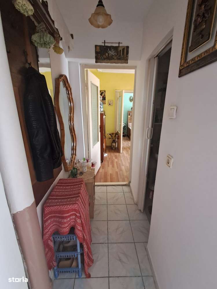 Apartament 3 camere Zona Gradinita Nr 16 - etaj 3/4 - 37 mp - 34900-5