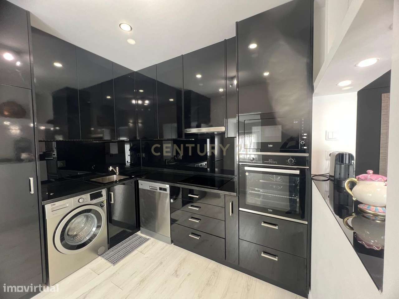 Moradia Como Nova na Freiria – Carmões |  A 3 Minutos de Sobral de Mon-8