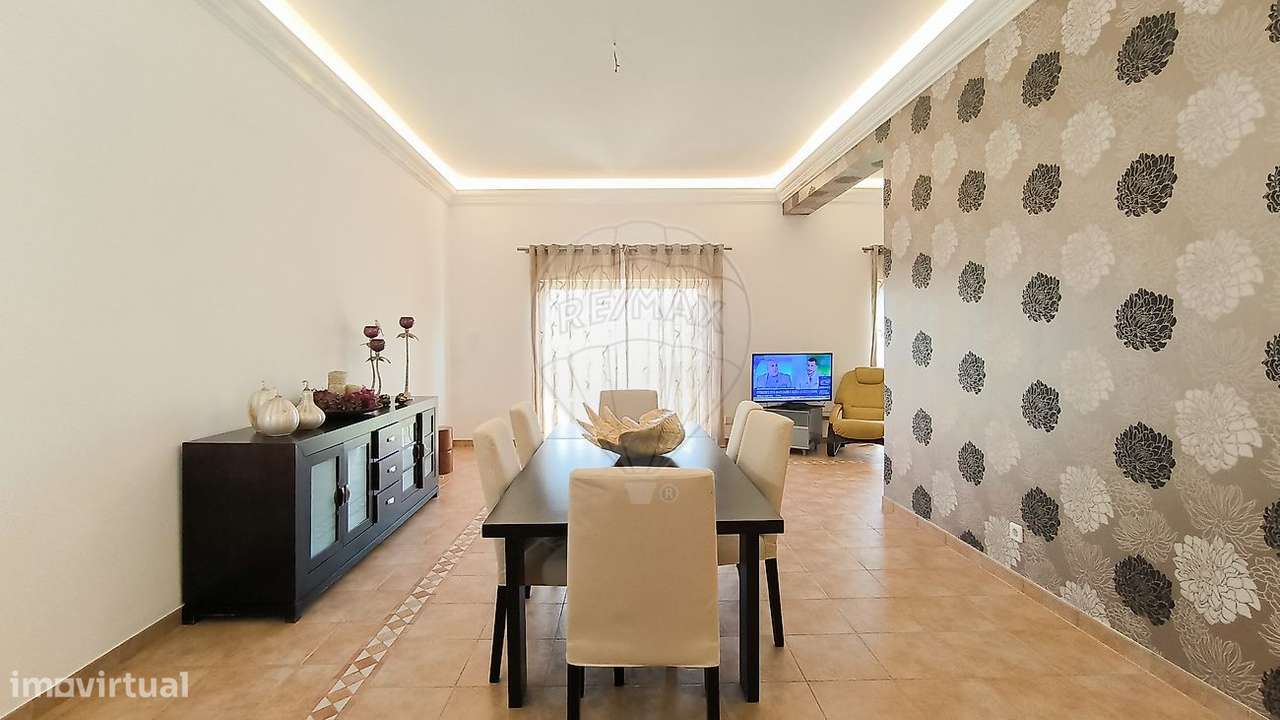 Moradia T5 para venda-14