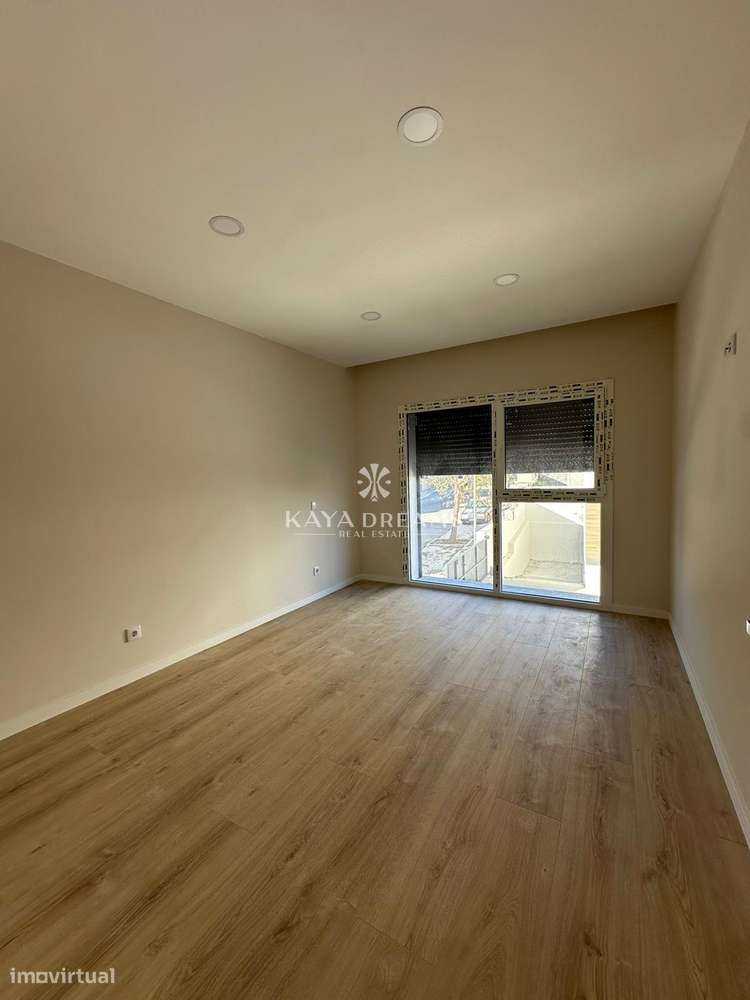Moradia T5 com Piscina - Nova a estrear em Torres Vedras-19