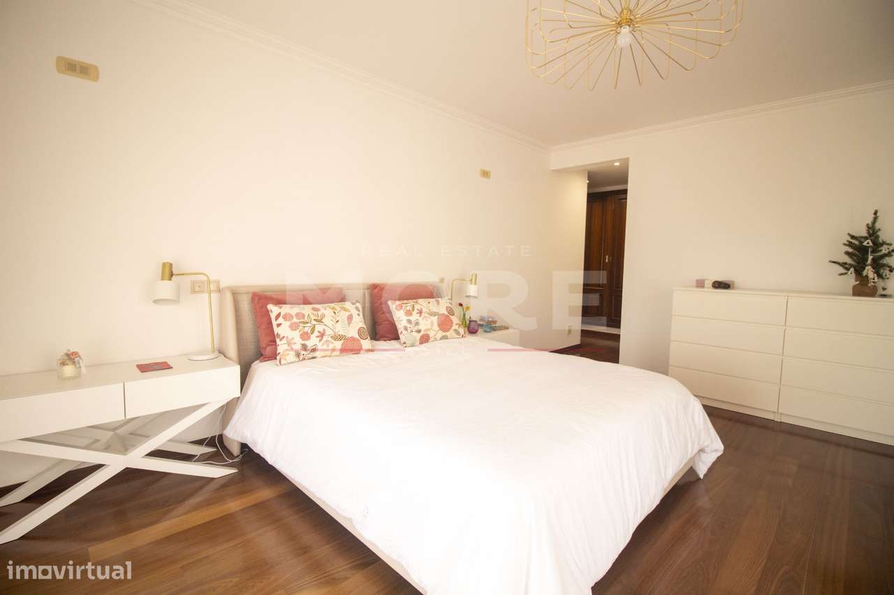 Moradia T5 independente de Gaveto - Caldas da Rainha-36