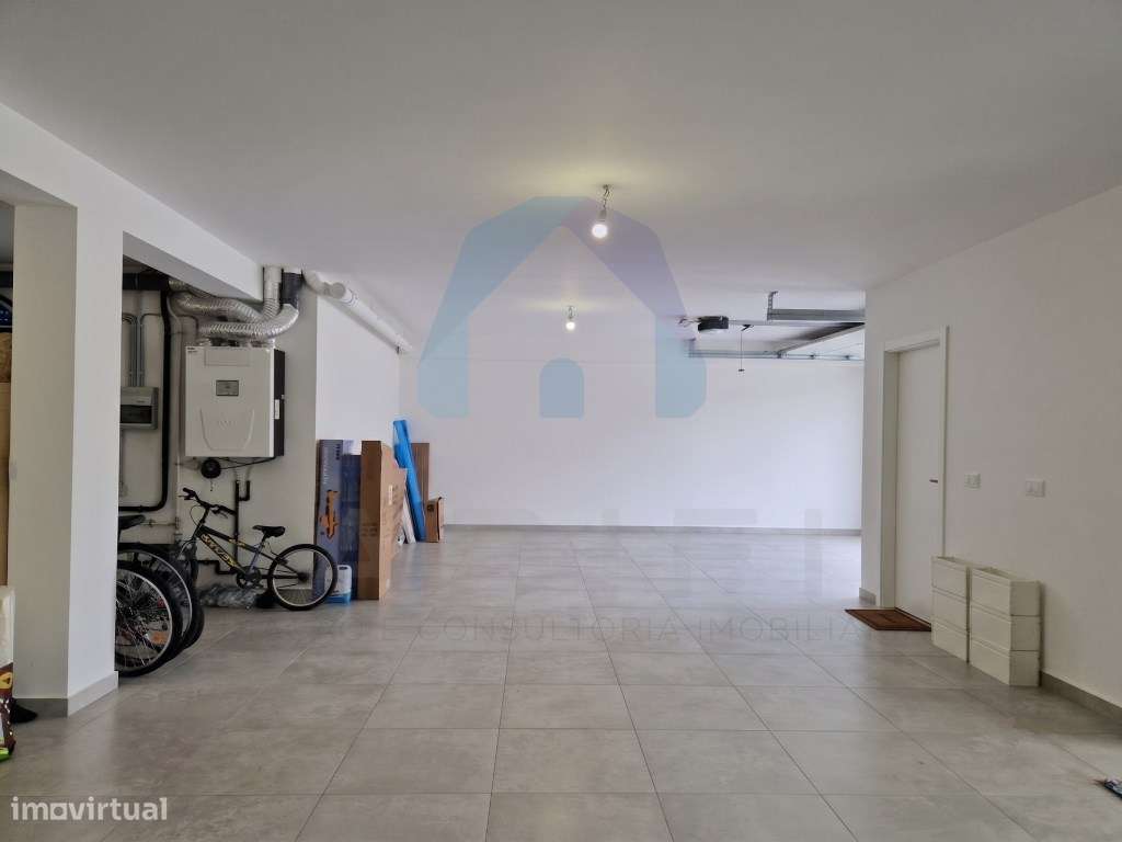 Moradia Semi-Nova - Pombal-35