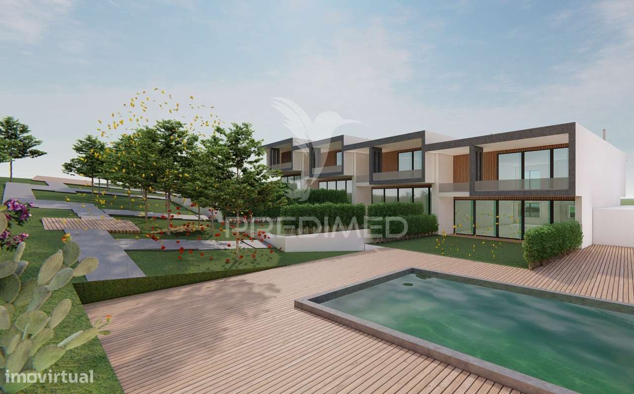 Terreno para Construção de Condomínio fechado em Loures - Grande imagem: 2/6