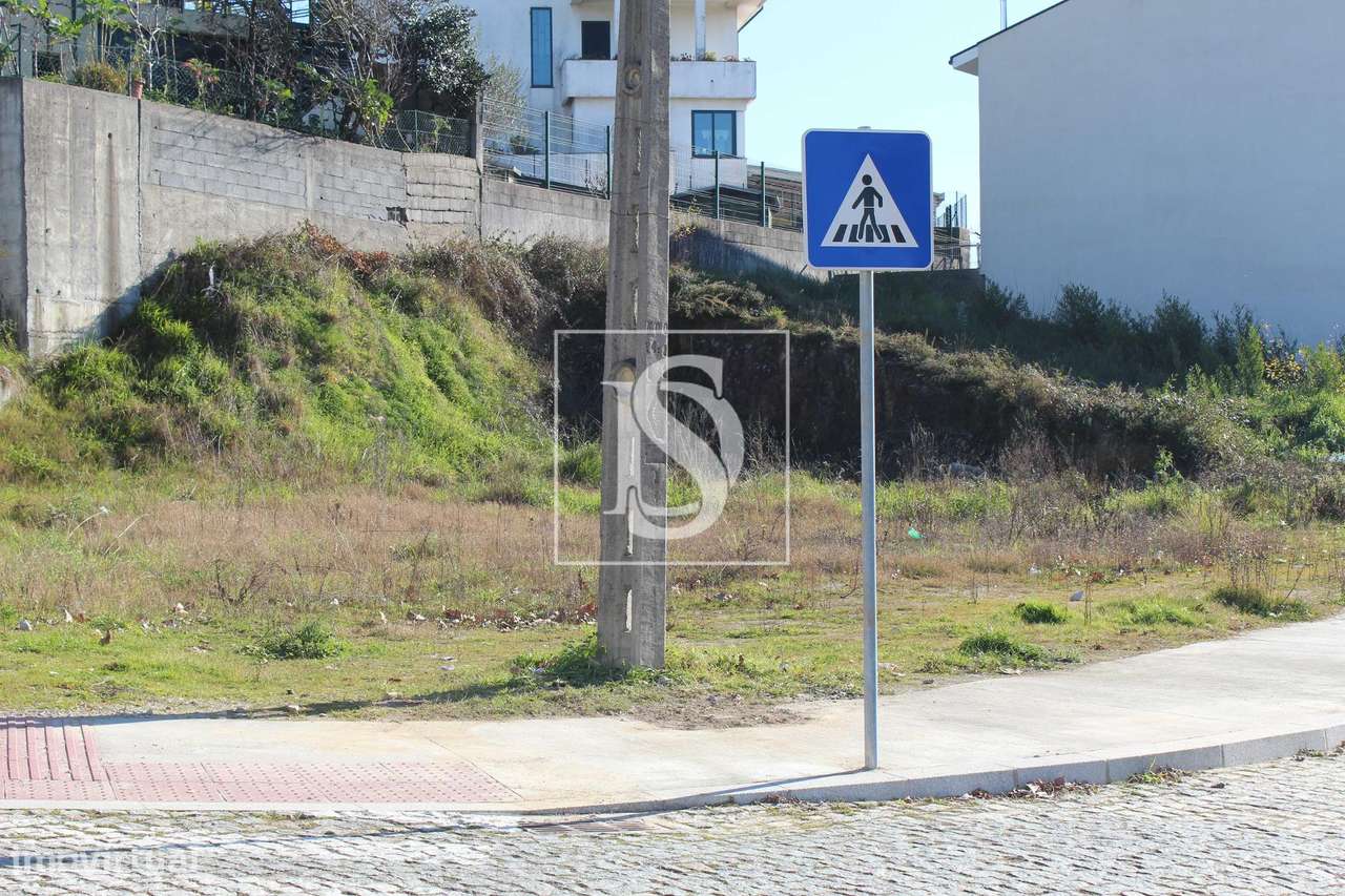 Terreno, Porto, Valongo, Campo e Sobrado - Grande imagem: 4/5