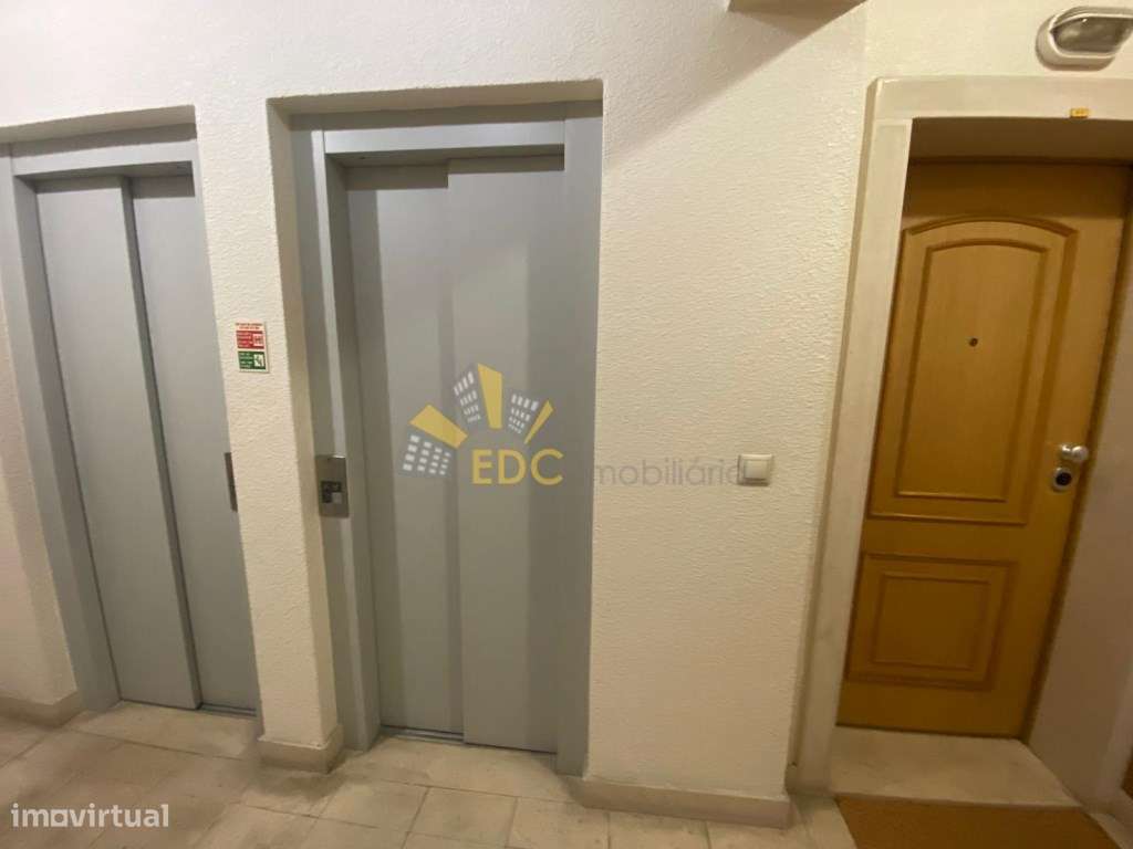 Apartamento Duplex T2+1 com Parqueamento, Arrecadação e Varanda | E...-49