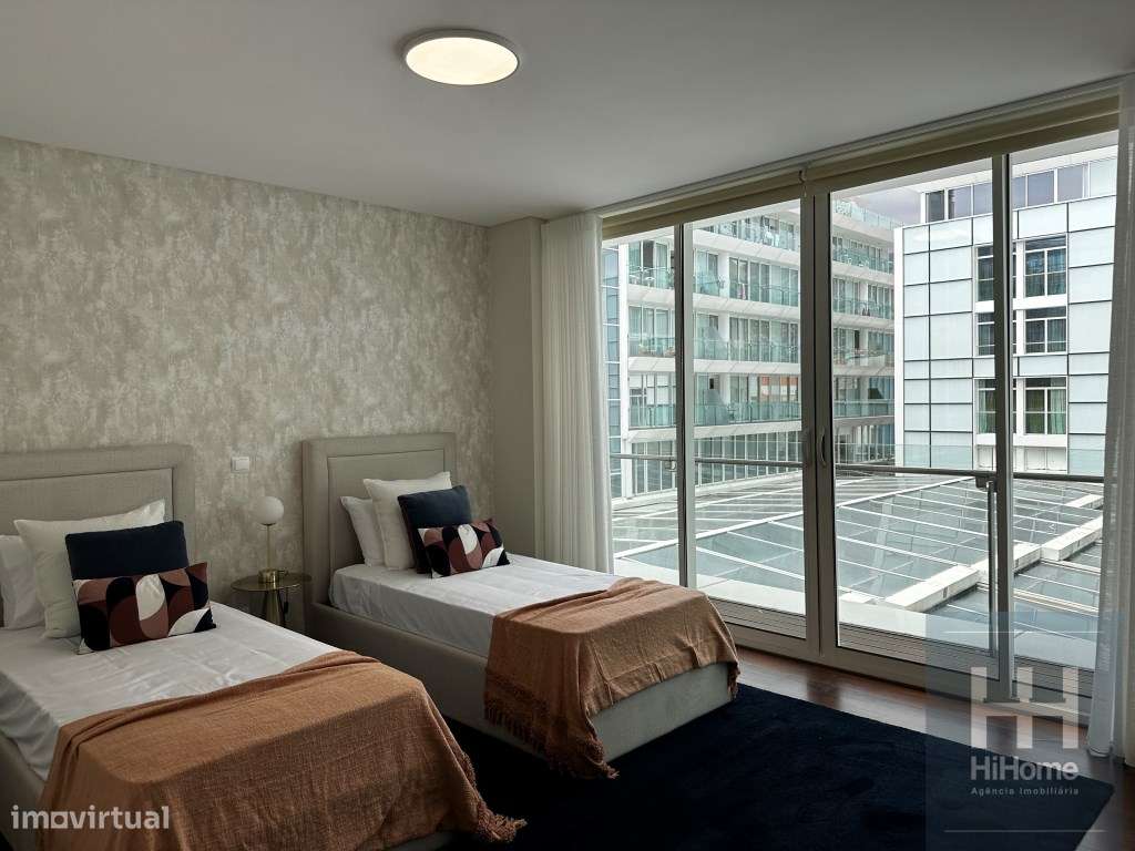 Apartamento T4 mobilado no Edificio Funchal Centrum-22