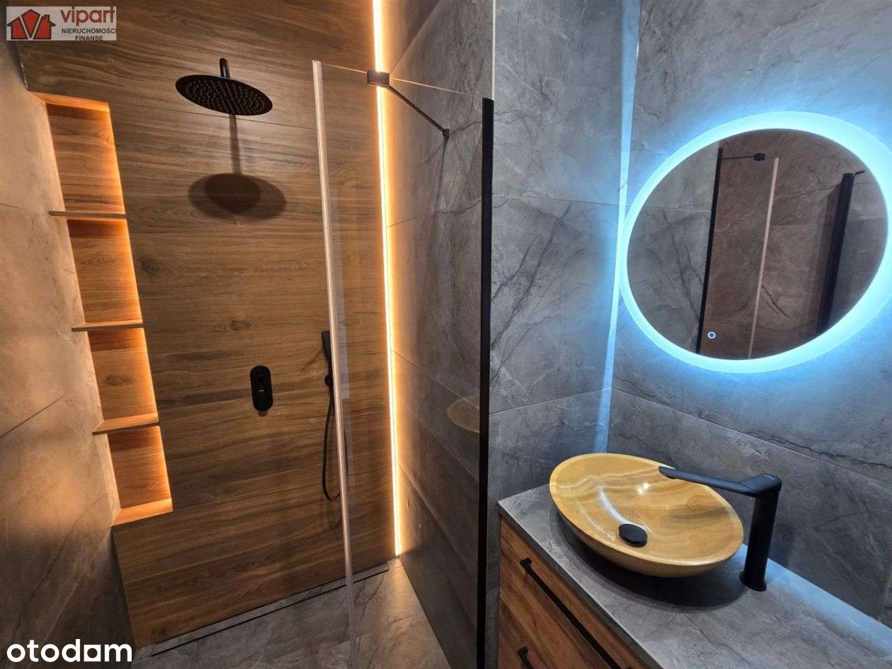 Przytulna kawalerka na osiedlu Panorama w Tychach-17