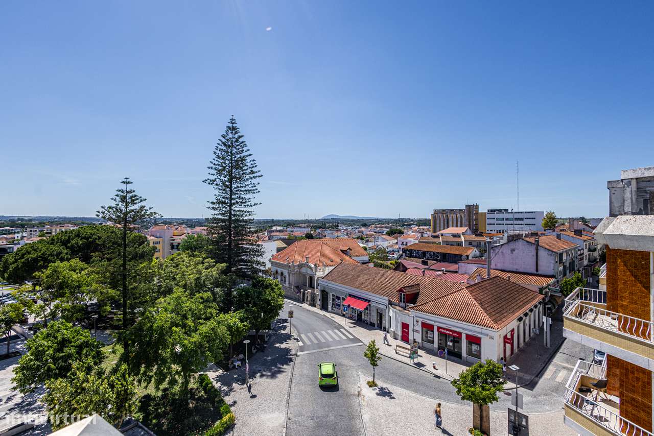 Apartamento T3 de Excelência no Centro do Cartaxo-44