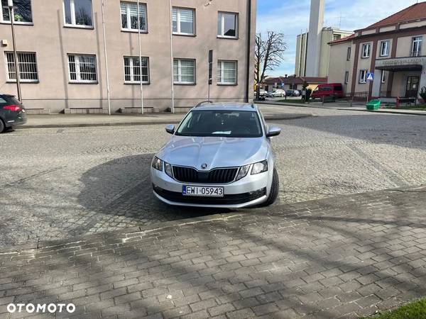 Skoda Octavia 1.6 TDI Ambition DSG - 6