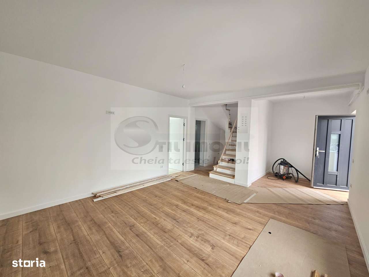 Vila Duplex - Popas Pacurari - Intabulat - Mutare imediata! - Imagine principală: 4/16