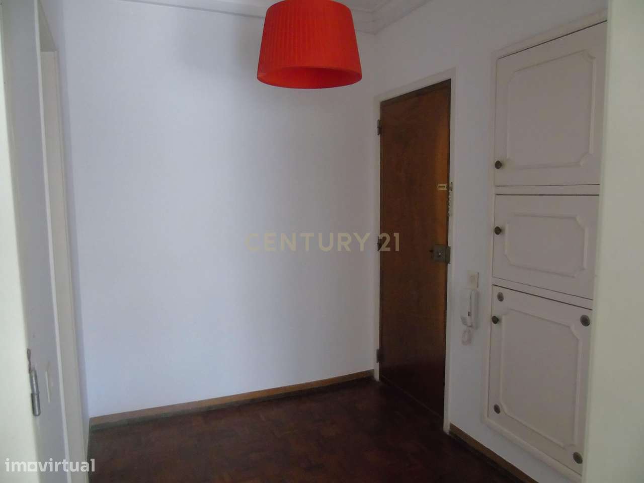 Apartamento T1 em Oeiras com Varanda - Grande imagem: 2/27