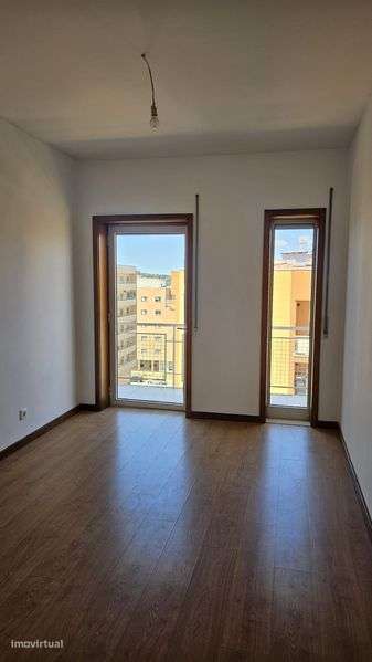 Vendo Apartamento T2 em Real Braga - Grande imagem: 5/8