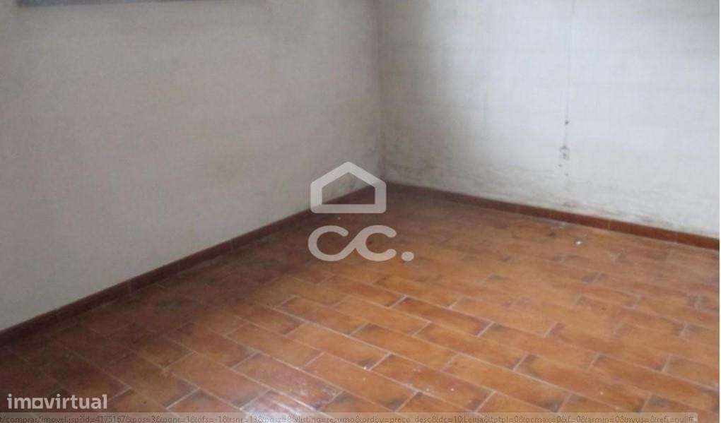 Armazem em Alvaiazere ( antigo lagar)-7