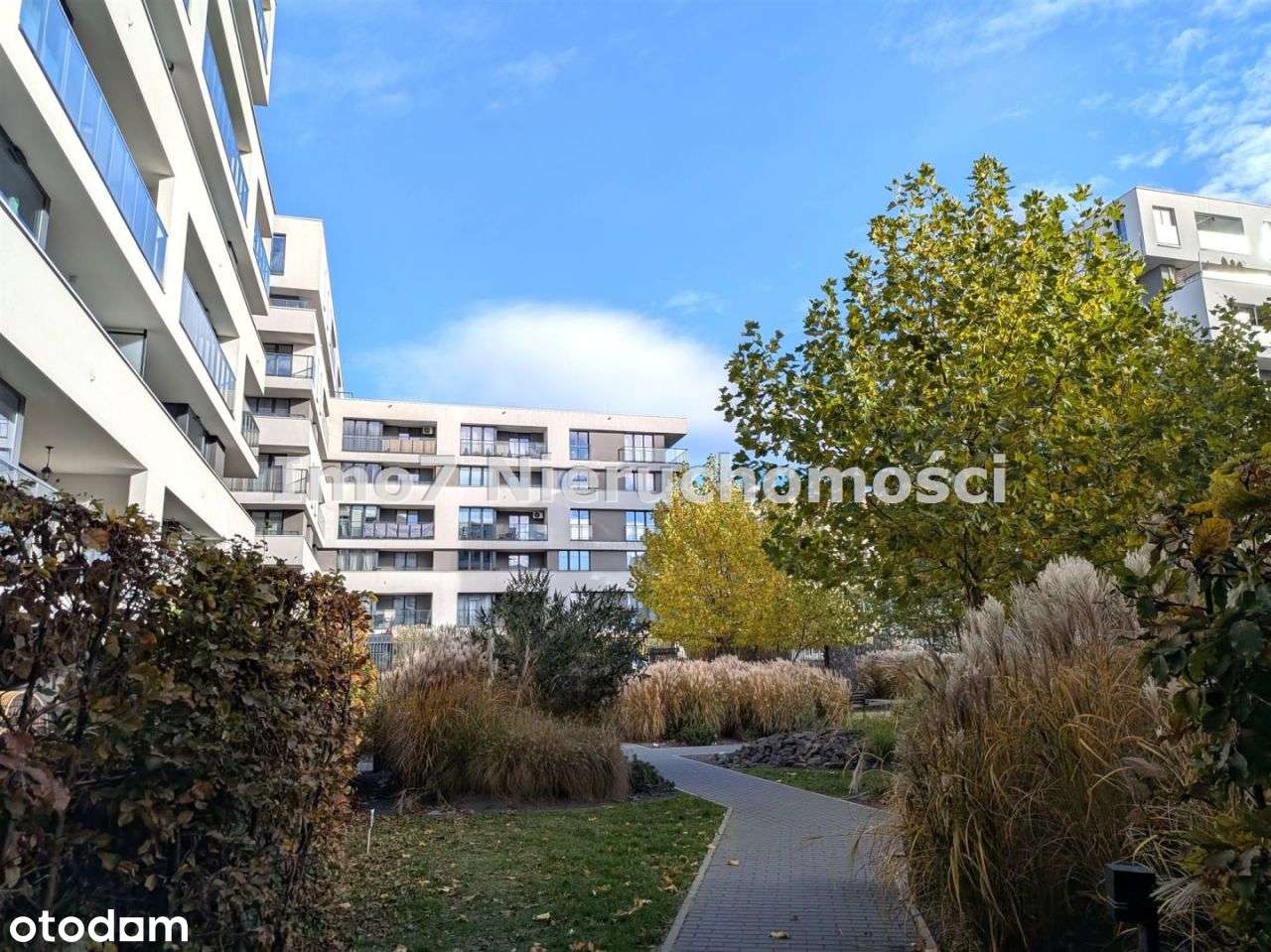 Komfortowe dwa pokoje z dużym tarasem i parkingiem-11