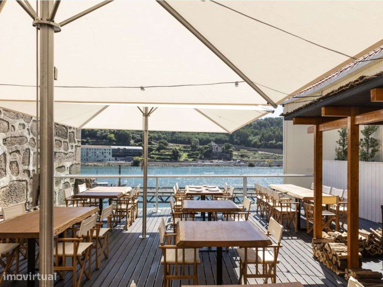 Trespasse na Foz do Douro, Cais das Pedras, Porto - Grande imagem: 1/12