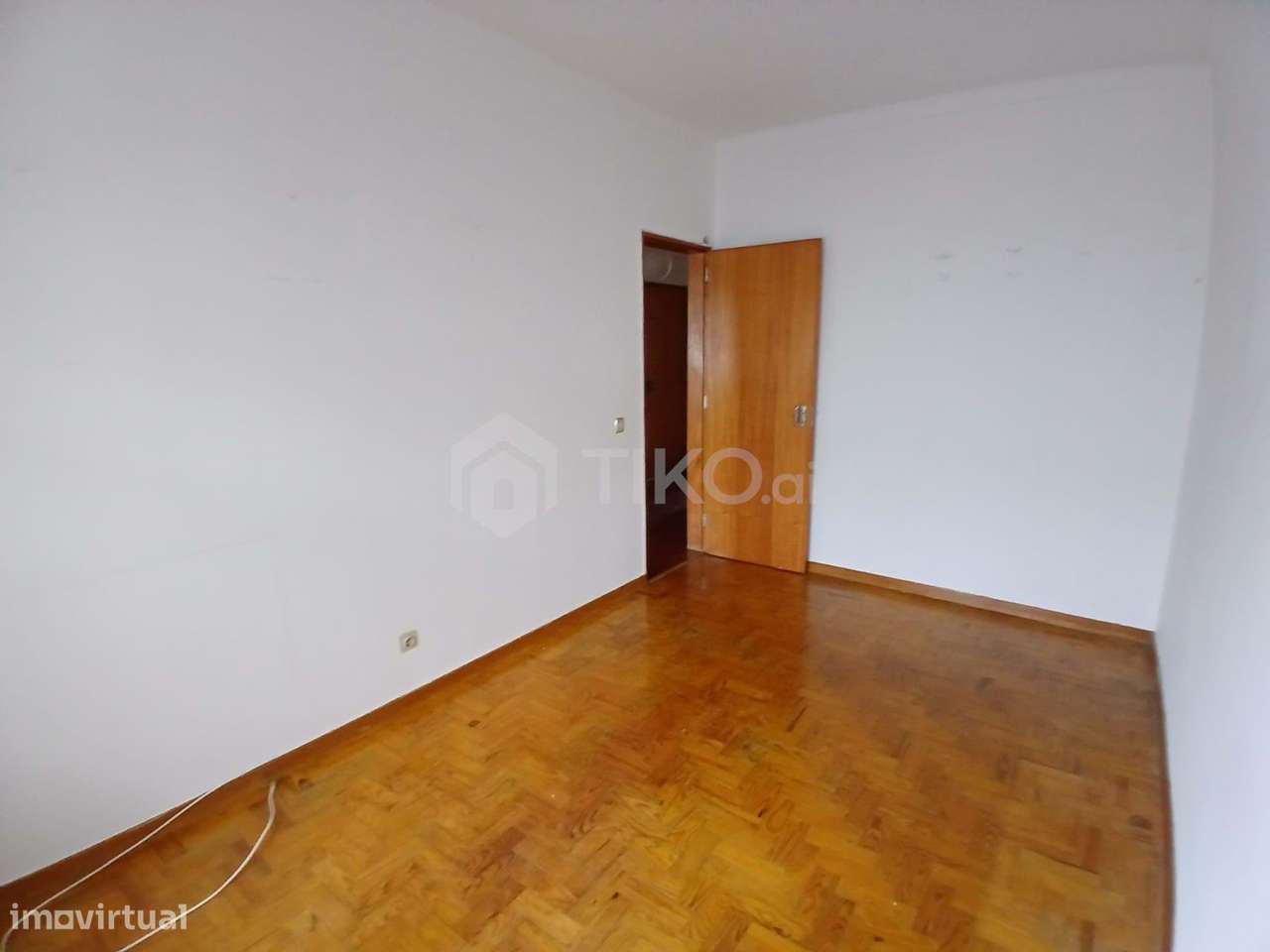 T3 no Coração do Montalvão – Excelente oportunidade para Remodelar ou-23