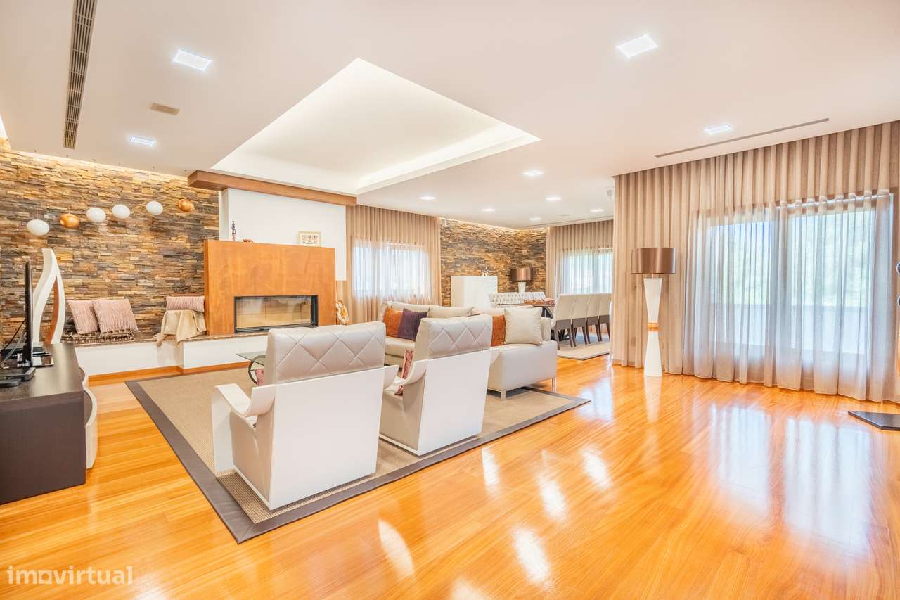 Moradia de Luxo - Grande imagem: 3/45