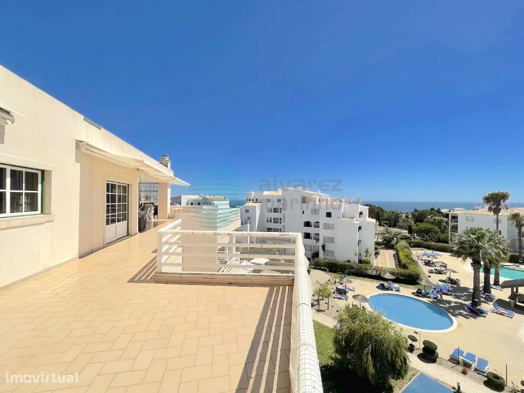 Penthouse 4 assoalhadas com uma área de 232m2, terraço 107m2, Vau, ...-19