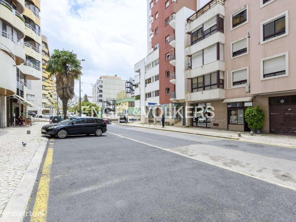 Espaço Comercial Com Estacionamento no Lumiar - Grande imagem: 5/30