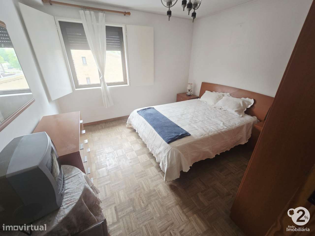 Apartamento T3 no Porto ( Lordelo do Ouro )-16