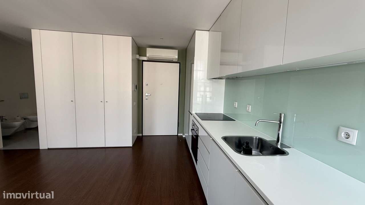 Apartamento T0 - Centro Histórico de Guimarães-8