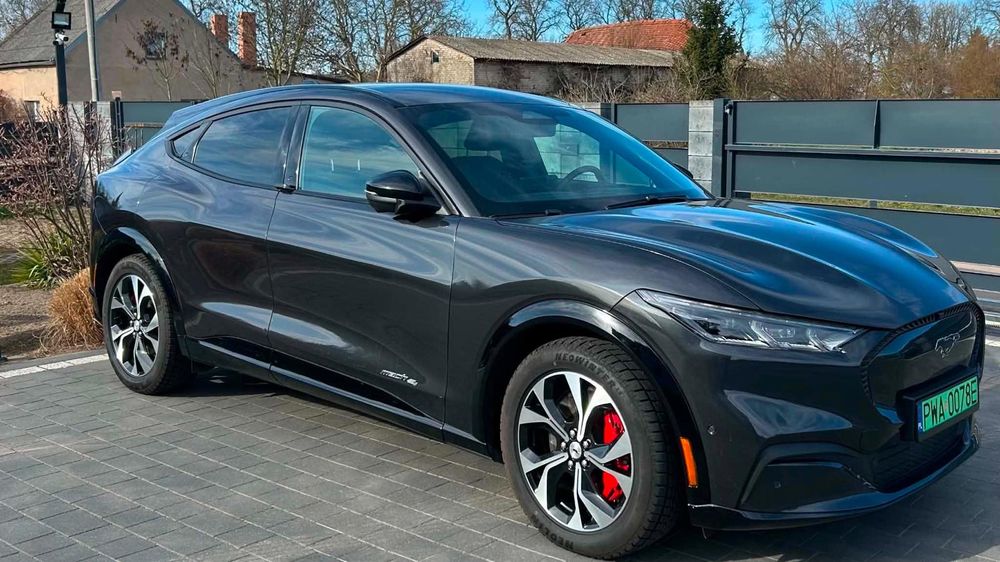 Ford Mustang Mach-E AWD PREMIUM 2023
