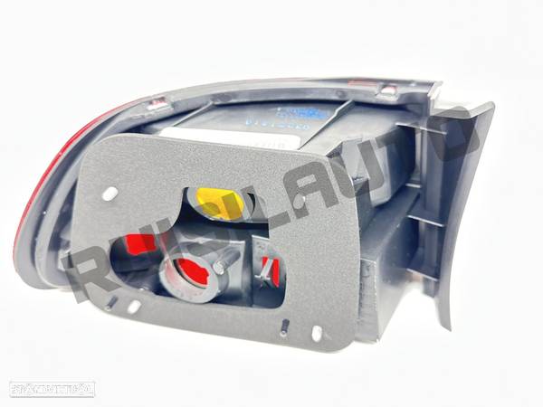 Farolim Trás Painel Direito 108.500_250 Honda Civic V Hatchback - 3