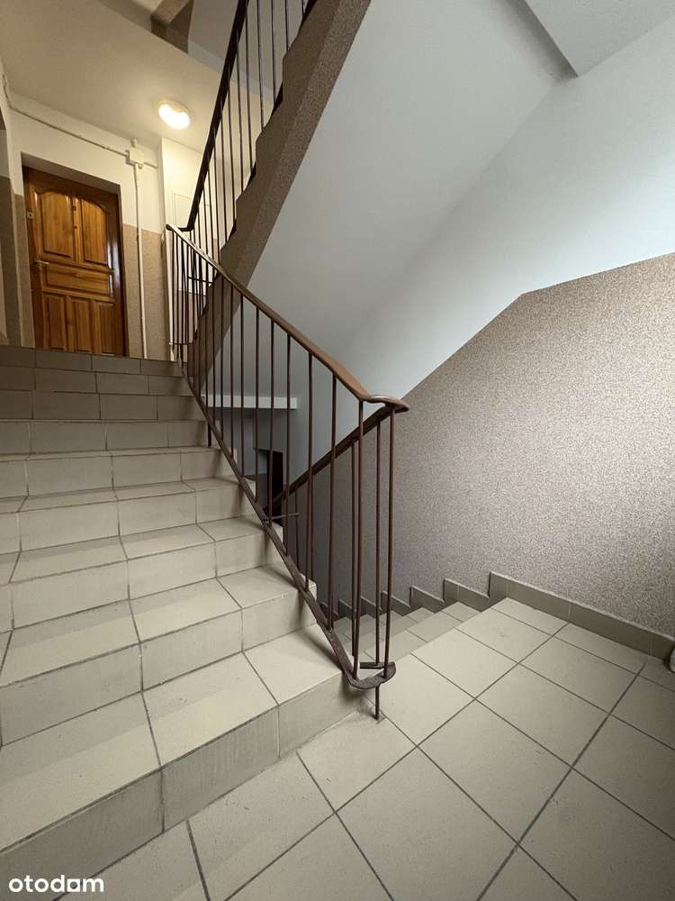 Kawalerka na 1. PIĘTRZE - Samo Centrum - ul. 1 Maja-11