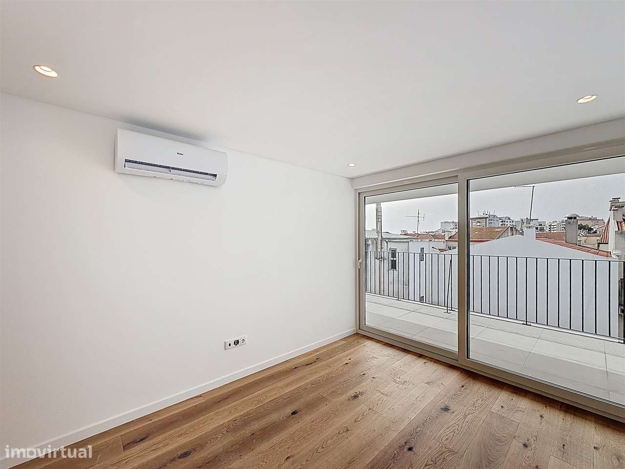 Apartamento T1+1 no centro da cidade-10