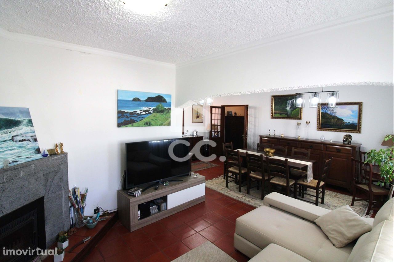 Apartamento com 3 Quartos - Rosto do Cão (Livramento) - Ponta Delgada