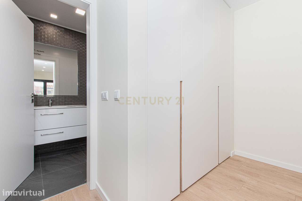 Moradia Geminada nova construção T4+1 com rooftop e masterbox (Coimbra - Grande imagem: 5/40