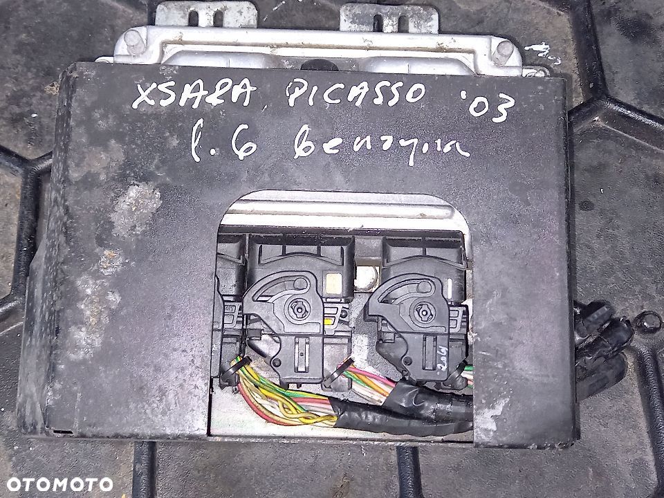 XSARA PICASSO 1.6 8V KOMPUTER SILNIKA 0261206633 - 1