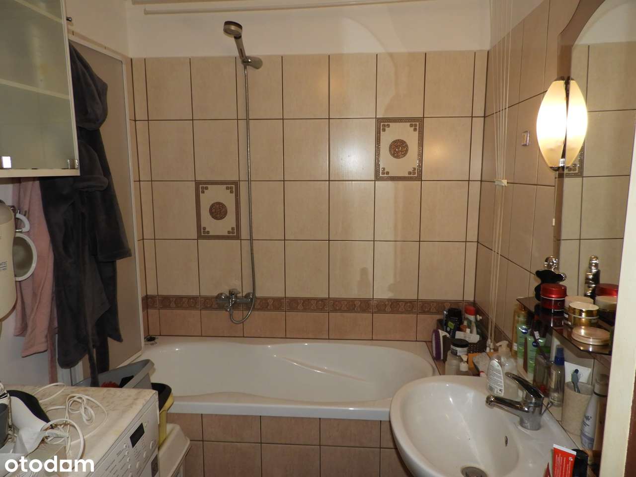 Mieszkanie 3 pokoje, 1 piętro, po remoncie,umeblowane, ul.Perseusza 72-9