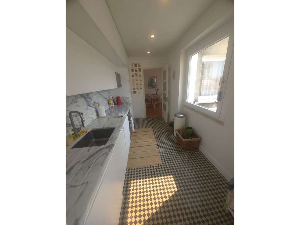 Apartamento T3 em Campo de Ourique-10