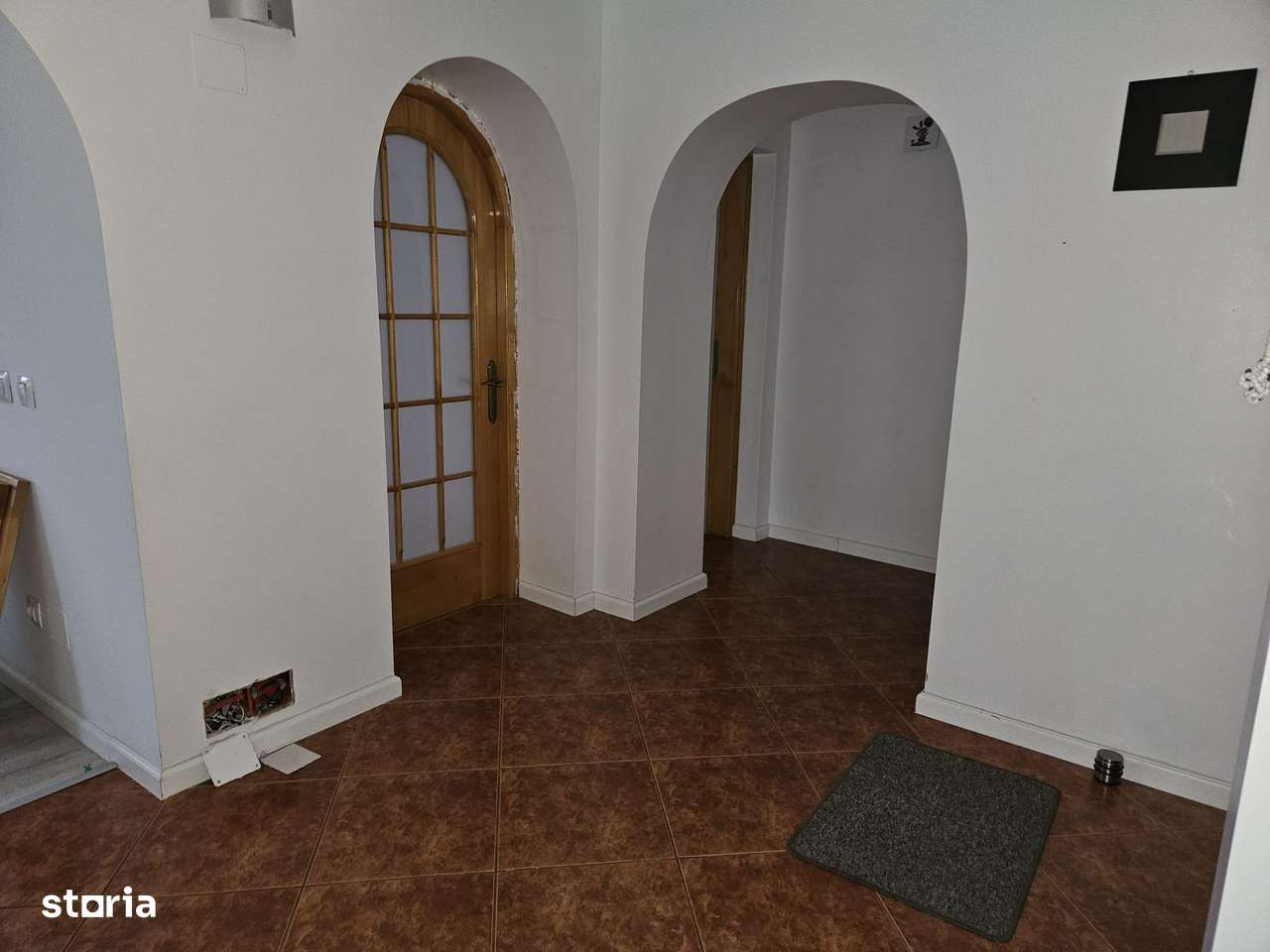Vand apartament cu 4 camare in zona Obcini. - Imagine principală: 3/20