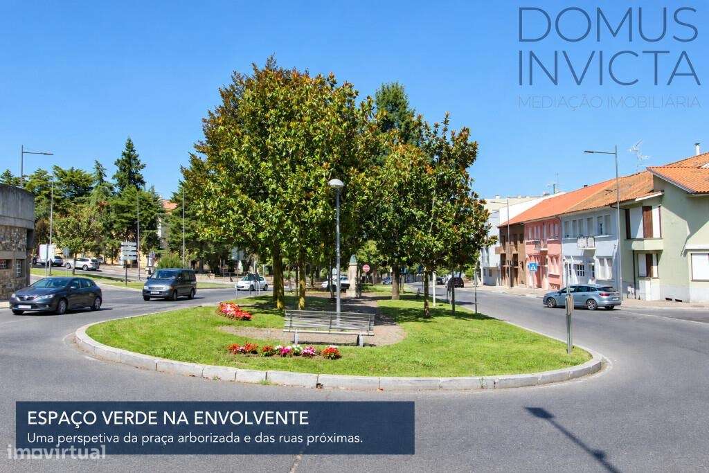 T3 com varanda, garagem e vista para o Castelo | Av. Cidade de Zamora-27