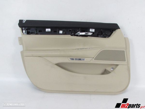 Forra da porta em Pele Esquerdo/Frente Seminovo/ Original BMW 7 (G11, G12) 51417... - 1