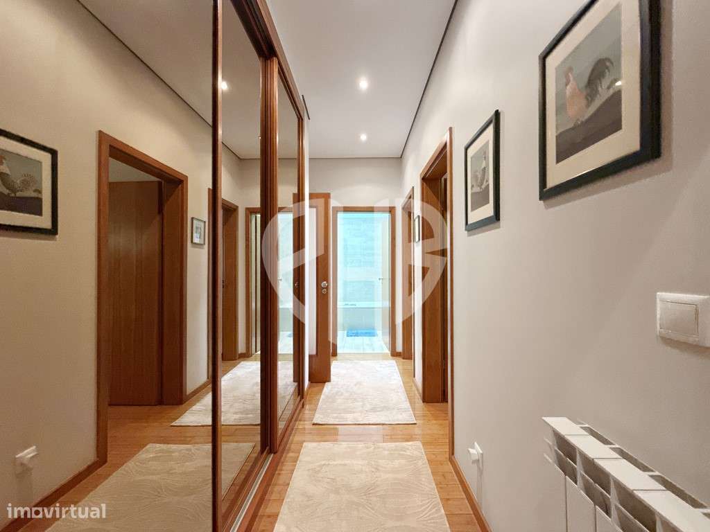 Apartamento T3+1 Duplex C/Terraço 250m2 // Condominio-21
