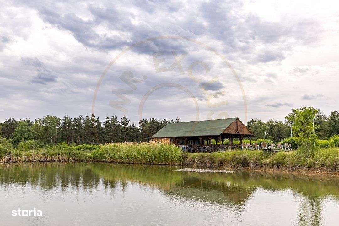 Motel, camping, piscina si lacuri de pescuit pe un teren de 49 285 mp - Imagine principală: 1/15