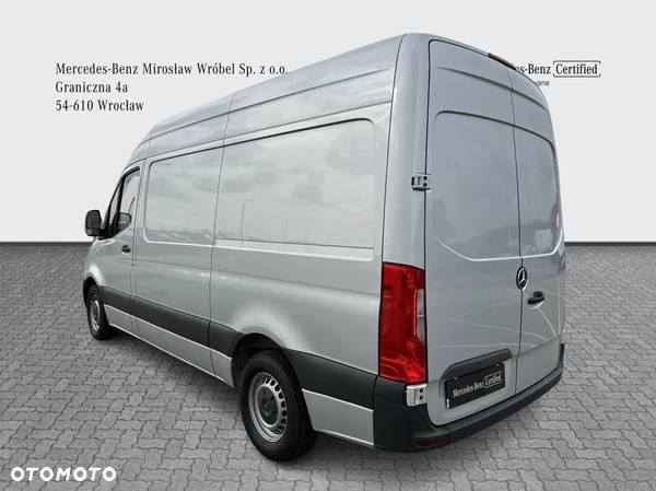 Mercedes-Benz Sprinter - 4