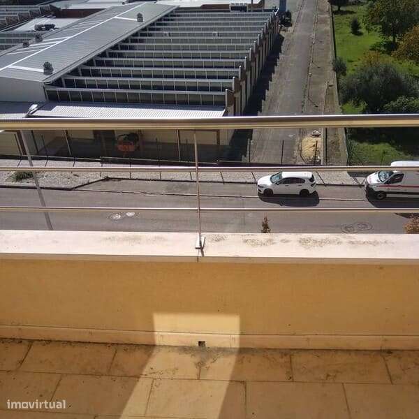 Excelente T2 com garagem!-12