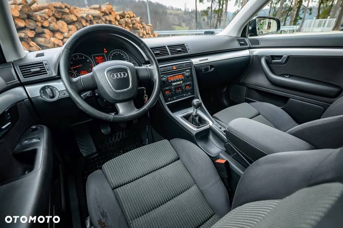 Audi A4 Avant 2.0T FSI Quattro - 22