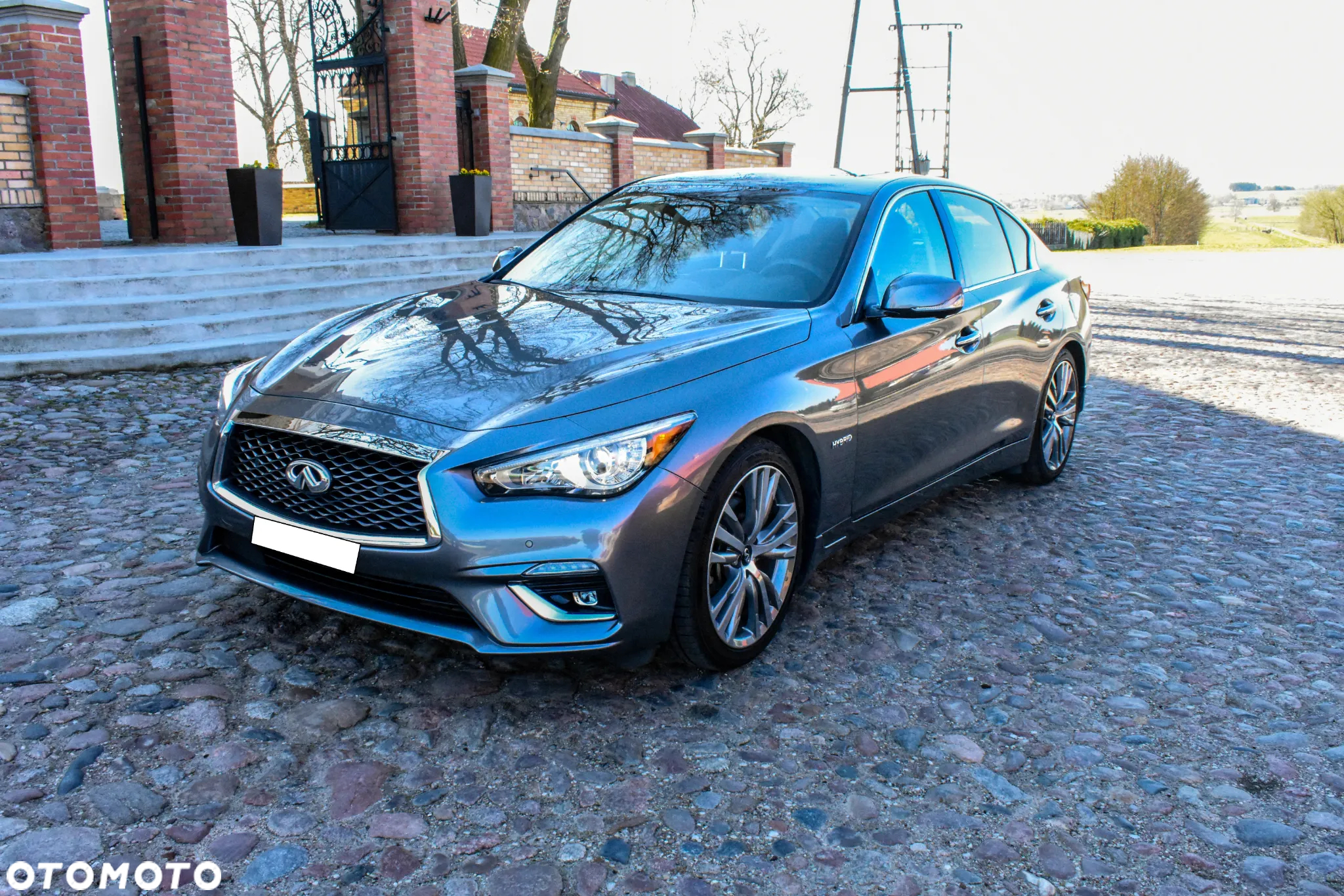 Infiniti Q50 Hybrid Luxe - 19