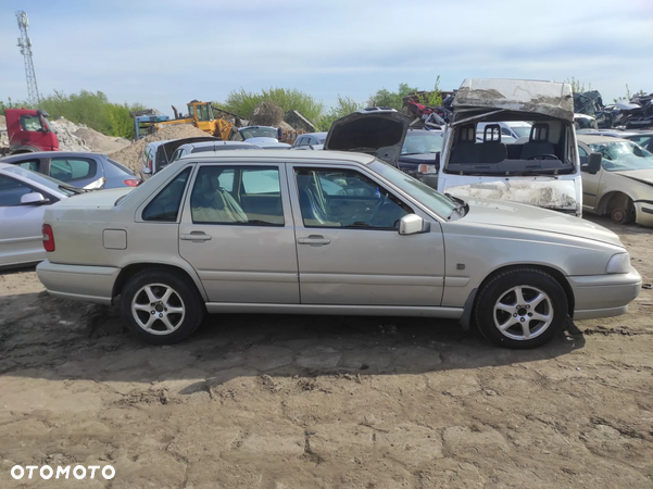 VOLVO S70 2.5D 2000R.  Cały na części !!! - 3