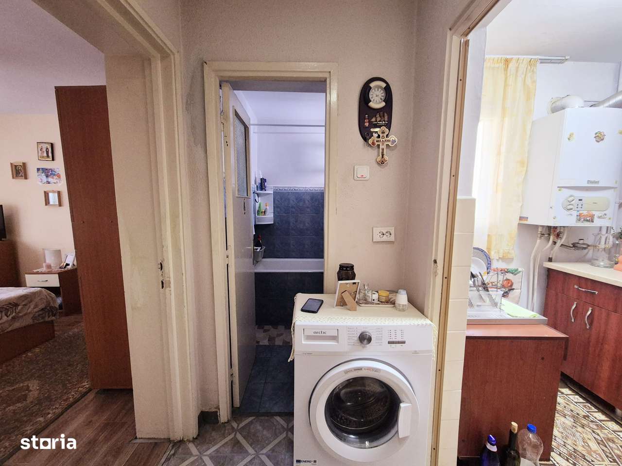 Apartament cu 3 camere, etaj 1, zona Maratei-13