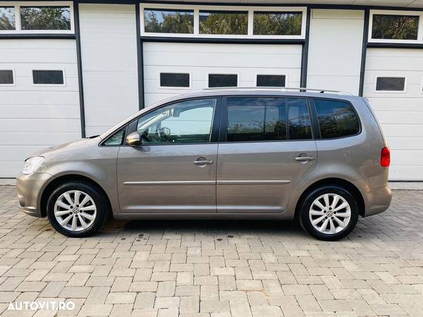 Volkswagen Touran 1.6 TDI DPF BlueMotion Technology DSG Comfortline - 6