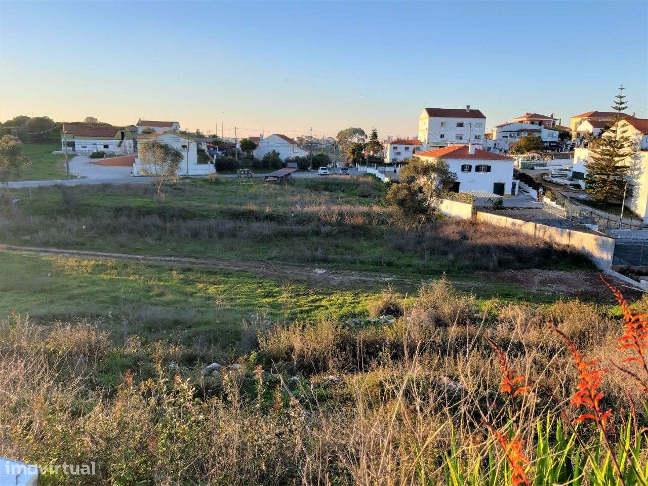 Terreno de 6750m2 com 2700m2 de construção Sesimbra - Grande imagem: 2/5
