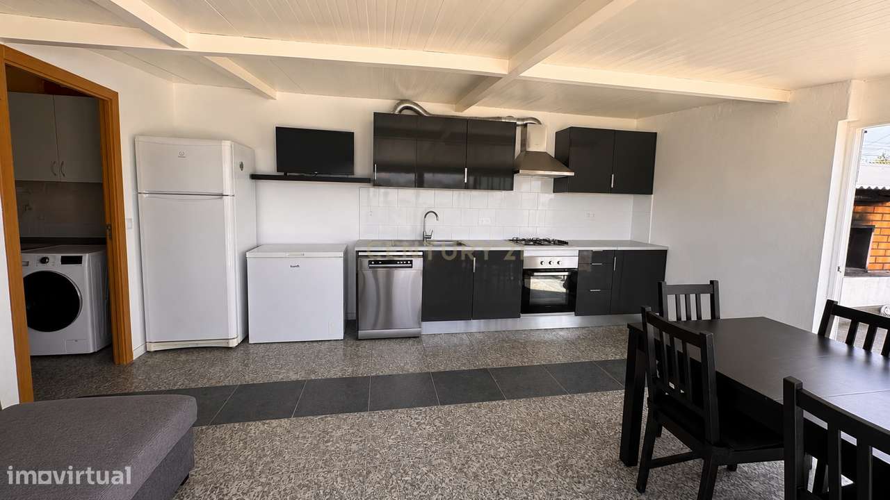 Moradia T3  com 180 m², a apenas 8 km da Ericeira.-37